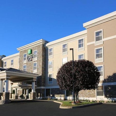 Holiday Inn Express Danbury I-84, An Ihg Hotel Exterior foto